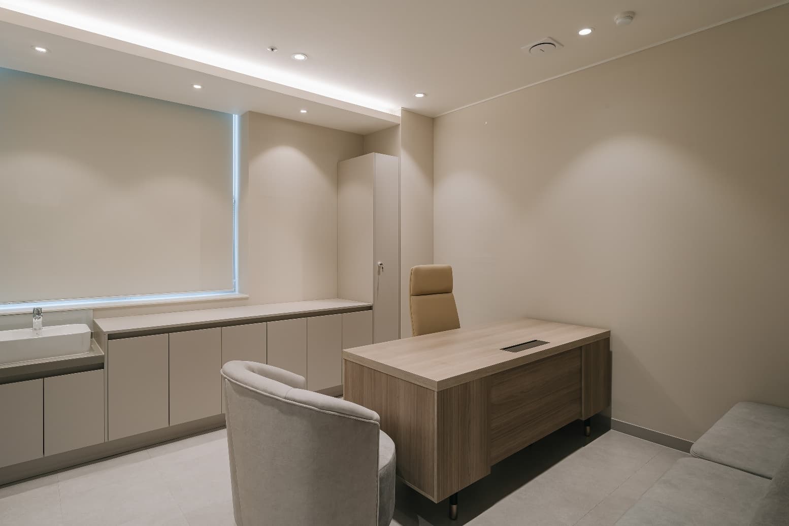 진주 탐나는B&S의원