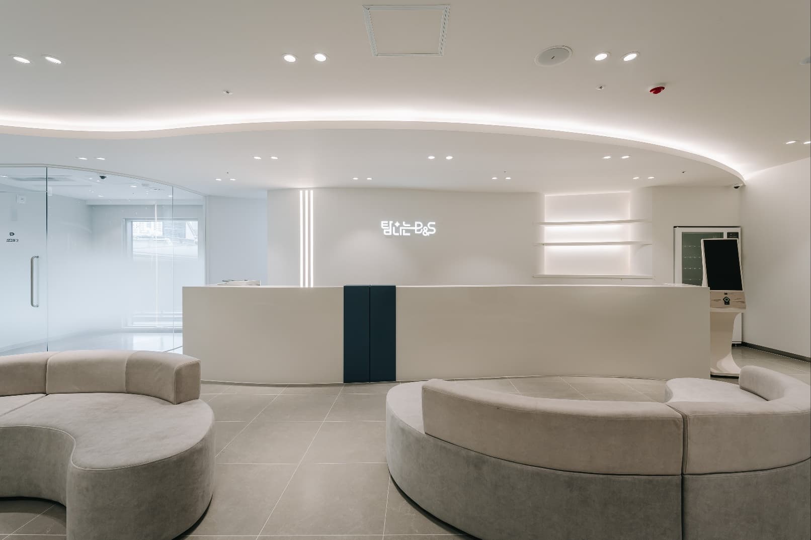 진주 탐나는B&S의원